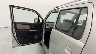 Used 2014 Maruti Suzuki Wagon R 1.0 [2010-2019] VXi Petrol Manual interior LEFT FRONT DOOR OPEN VIEW