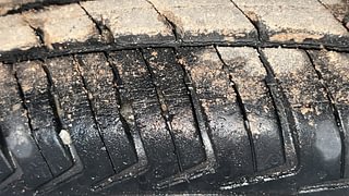 Used 2016 Renault Kwid RXT Petrol Manual tyres LEFT REAR TYRE TREAD VIEW