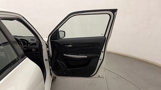 Used 2018 Maruti Suzuki Swift [2017-2021] ZXI Petrol Manual interior RIGHT FRONT DOOR OPEN VIEW