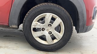 Used 2016 Renault Kwid RXT Petrol Manual tyres RIGHT FRONT TYRE RIM VIEW