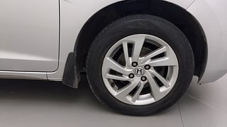 Used 2017 Honda Jazz V Petrol Petrol Manual tyres RIGHT FRONT TYRE RIM VIEW