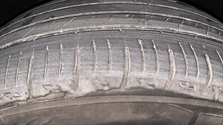 Used 2022 Mahindra XUV700 AX 5 Diesel AT 7 STR Diesel Automatic tyres LEFT FRONT TYRE TREAD VIEW