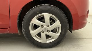 Used 2014 Maruti Suzuki Celerio ZXi Petrol Manual tyres RIGHT FRONT TYRE RIM VIEW