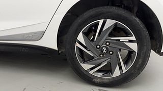 Used 2022 Hyundai New i20 Asta (O) 1.5 MT Diesel Diesel Manual tyres LEFT REAR TYRE RIM VIEW