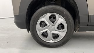 Used 2024 Maruti Suzuki Brezza VXI Petrol Manual tyres LEFT FRONT TYRE RIM VIEW