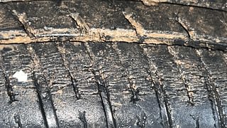 Used 2016 Renault Kwid RXT Petrol Manual tyres LEFT FRONT TYRE TREAD VIEW
