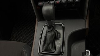 Used 2023 Mahindra Scorpio N Z6 Diesel AT 7 STR Diesel Automatic interior GEAR  KNOB VIEW