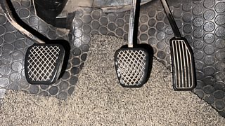 Used 2015 Honda Mobilio V Petrol + CNG (Outside Fitted) Petrol+cng Manual interior PEDALS VIEW