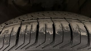 Used 2016 Hyundai Creta [2015-2018] 1.6 SX Plus Diesel Manual tyres RIGHT FRONT TYRE TREAD VIEW