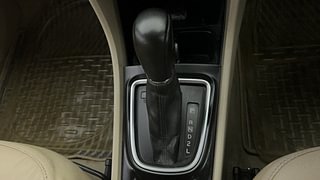 Used 2017 Maruti Suzuki Ciaz Zeta 1.4 AT Petrol Automatic interior GEAR  KNOB VIEW