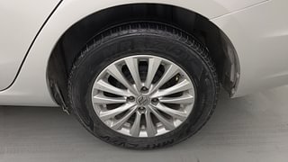Used 2017 Maruti Suzuki Ciaz Zeta 1.4 AT Petrol Automatic tyres LEFT REAR TYRE RIM VIEW
