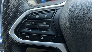 Used 2021 MG Motors Hector Sharp 2.0 Diesel Turbo MT Dual Tone Diesel Manual top_features Cruise control