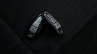 Used 2016 Maruti Suzuki Baleno Zeta 1.3 Diesel Manual extra CAR KEY VIEW