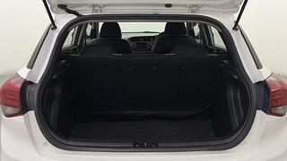 Used 2018 Hyundai Elite i20 Asta 1.2 Petrol Manual interior DICKY INSIDE VIEW