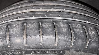 Used 2016 Maruti Suzuki Baleno Zeta 1.3 Diesel Manual tyres RIGHT REAR TYRE TREAD VIEW