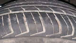 Used 2019 Renault Kwid RXL Petrol Manual tyres RIGHT REAR TYRE TREAD VIEW