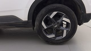 Used 2019 Hyundai Venue SX Plus 1.0 Turbo DCT Petrol Automatic tyres LEFT REAR TYRE RIM VIEW