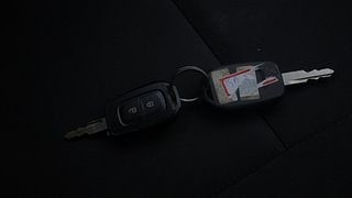 Used 2019 Renault Kwid RXL Petrol Manual extra CAR KEY VIEW
