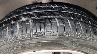 Used 2018 Maruti Suzuki Wagon R 1.0 VXI AMT Petrol Automatic tyres RIGHT FRONT TYRE TREAD VIEW