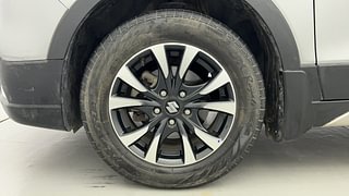 Used 2022 Maruti Suzuki S-Cross Zeta Petrol Manual tyres LEFT FRONT TYRE RIM VIEW