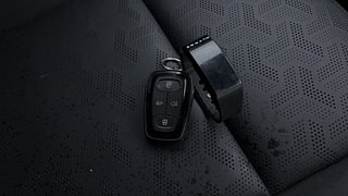 Used 2022 Tata Altroz XZA Plus Petrol Dark Edtion Petrol Automatic extra CAR KEY VIEW