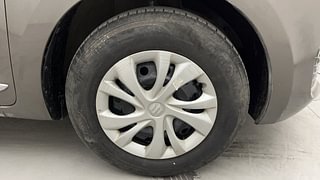 Used 2020 Maruti Suzuki Swift [2017-2021] VXi Petrol Manual tyres RIGHT FRONT TYRE RIM VIEW