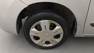Used 2015 Maruti Suzuki Wagon R 1.0 [2010-2019] VXi Petrol Manual tyres LEFT FRONT TYRE RIM VIEW