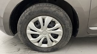Used 2020 Maruti Suzuki Swift [2017-2021] VXi Petrol Manual tyres LEFT FRONT TYRE RIM VIEW
