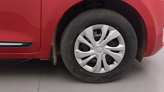 Used 2018 Maruti Suzuki Swift [2017-2021] VXI AMT Petrol Automatic tyres RIGHT FRONT TYRE RIM VIEW