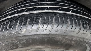 Used 2022 Mahindra XUV700 AX 7 Diesel MT 7 STR Diesel Manual tyres RIGHT FRONT TYRE TREAD VIEW