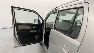 Used 2014 Maruti Suzuki Wagon R 1.0 [2010-2019] VXi Petrol Manual interior LEFT FRONT DOOR OPEN VIEW