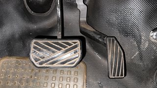 Used 2018 Maruti Suzuki Wagon R 1.0 VXI AMT Petrol Automatic interior PEDALS VIEW