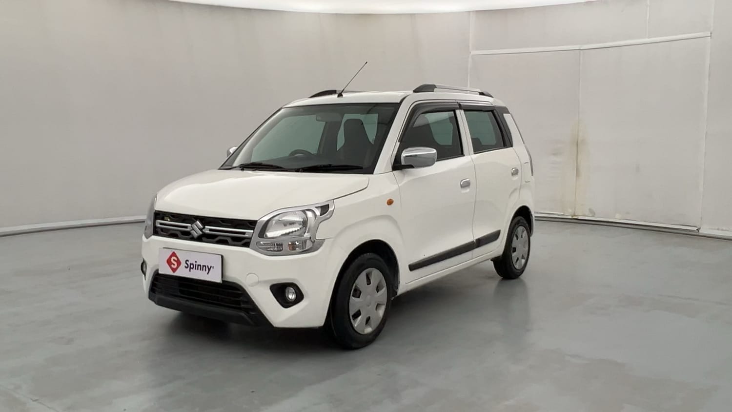 LEFT FRONT CORNER VIEW