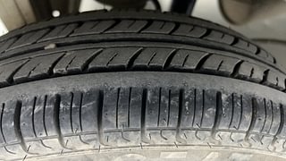 Used 2015 Maruti Suzuki Alto 800 Lxi Petrol Manual tyres RIGHT REAR TYRE TREAD VIEW