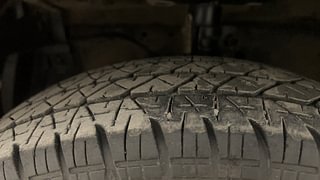 Used 2017 Maruti Suzuki Swift [2014-2017] VXI (O) Petrol Manual tyres LEFT FRONT TYRE TREAD VIEW