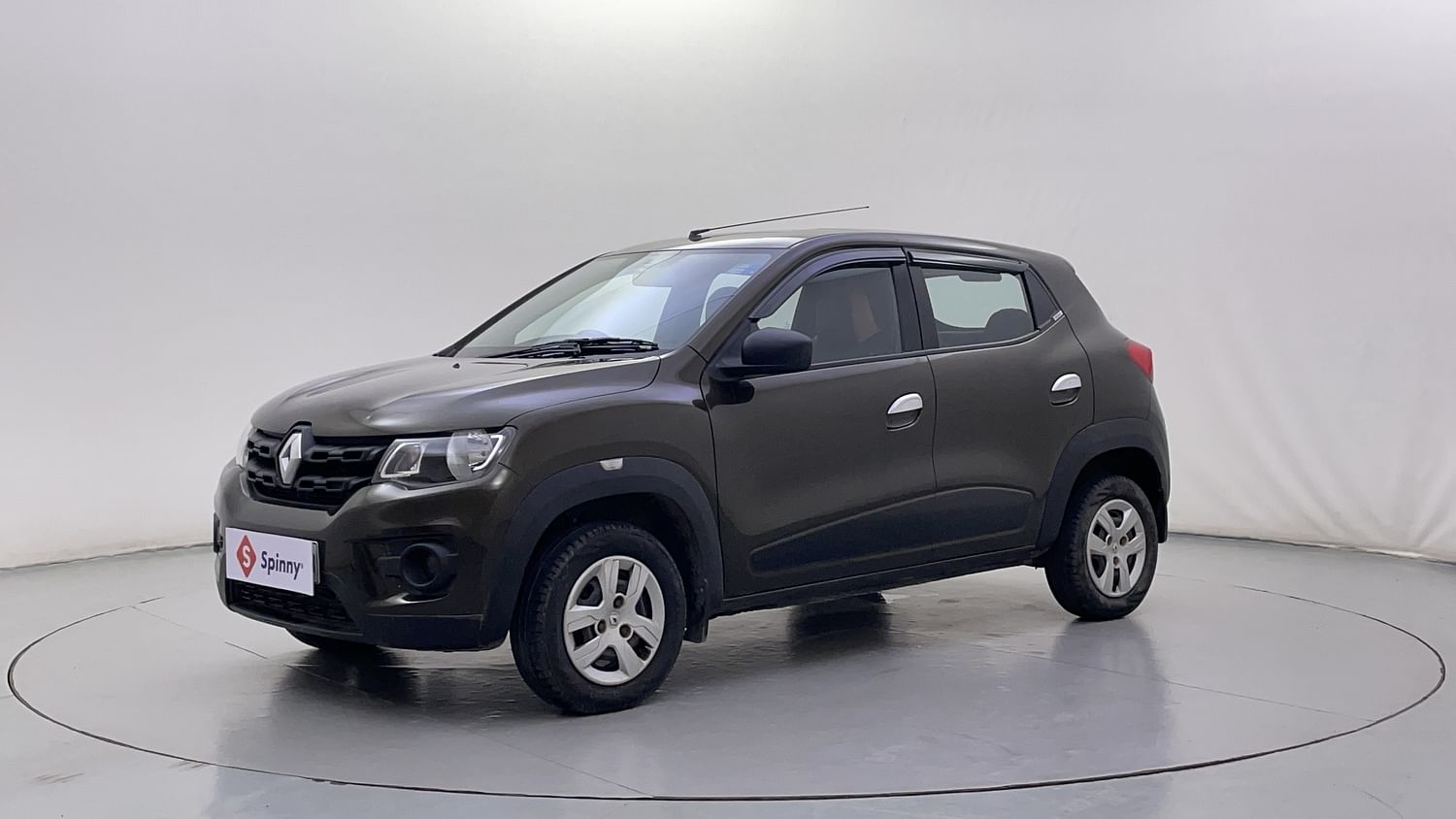 LEFT FRONT CORNER VIEW