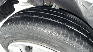 Used 2014 Maruti Suzuki Wagon R 1.0 [2010-2019] VXi Petrol Manual tyres RIGHT REAR TYRE TREAD VIEW