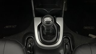 Used 2018 Honda WR-V VX MT Diesel Diesel Manual interior GEAR  KNOB VIEW