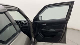 Used 2020 Maruti Suzuki Swift [2017-2021] VXi Petrol Manual interior RIGHT FRONT DOOR OPEN VIEW
