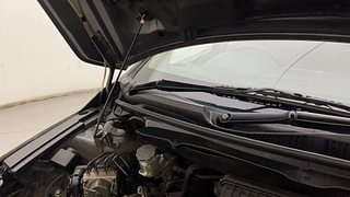 Used 2015 Maruti Suzuki Ciaz ZXI+ Petrol Manual engine ENGINE RIGHT SIDE HINGE & APRON VIEW