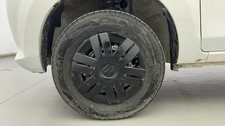 Used 2015 Maruti Suzuki Alto 800 Lxi Petrol Manual tyres LEFT FRONT TYRE RIM VIEW