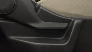 Used 2023 Maruti Suzuki Wagon R 1.0 LXI CNG Petrol+cng Manual top_features Seat adjustment