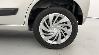 Used 2014 Maruti Suzuki Wagon R 1.0 [2010-2019] VXi Petrol Manual tyres LEFT REAR TYRE RIM VIEW