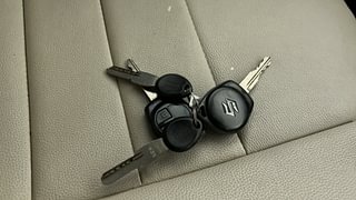 Used 2015 Maruti Suzuki Wagon R 1.0 [2010-2019] VXi Petrol Manual extra CAR KEY VIEW