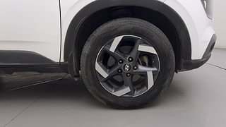 Used 2019 Hyundai Venue SX Plus 1.0 Turbo DCT Petrol Automatic tyres RIGHT FRONT TYRE RIM VIEW