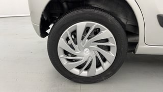 Used 2014 Maruti Suzuki Wagon R 1.0 [2010-2019] VXi Petrol Manual tyres RIGHT REAR TYRE RIM VIEW