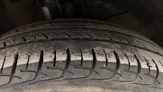 Used 2016 Maruti Suzuki Baleno Delta 1.2 Petrol Manual tyres RIGHT FRONT TYRE TREAD VIEW