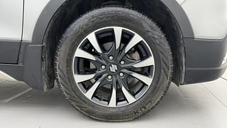 Used 2022 Maruti Suzuki S-Cross Zeta Petrol Manual tyres RIGHT FRONT TYRE RIM VIEW