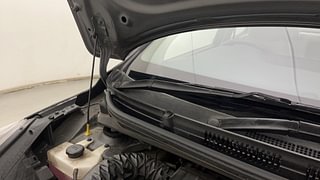 Used 2021 Hyundai Aura SX 1.2 Petrol Petrol Manual engine ENGINE RIGHT SIDE HINGE & APRON VIEW