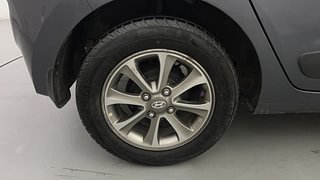 Used 2014 Hyundai Grand i10 Asta 1.2 Kappa VTVT (O) Petrol Manual tyres RIGHT REAR TYRE RIM VIEW